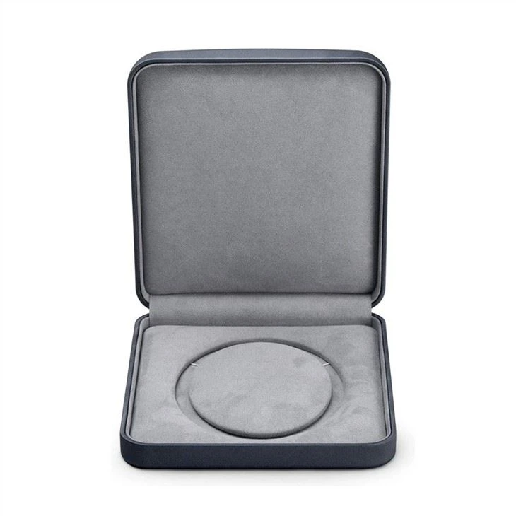 Leather Pearl Necklace Case